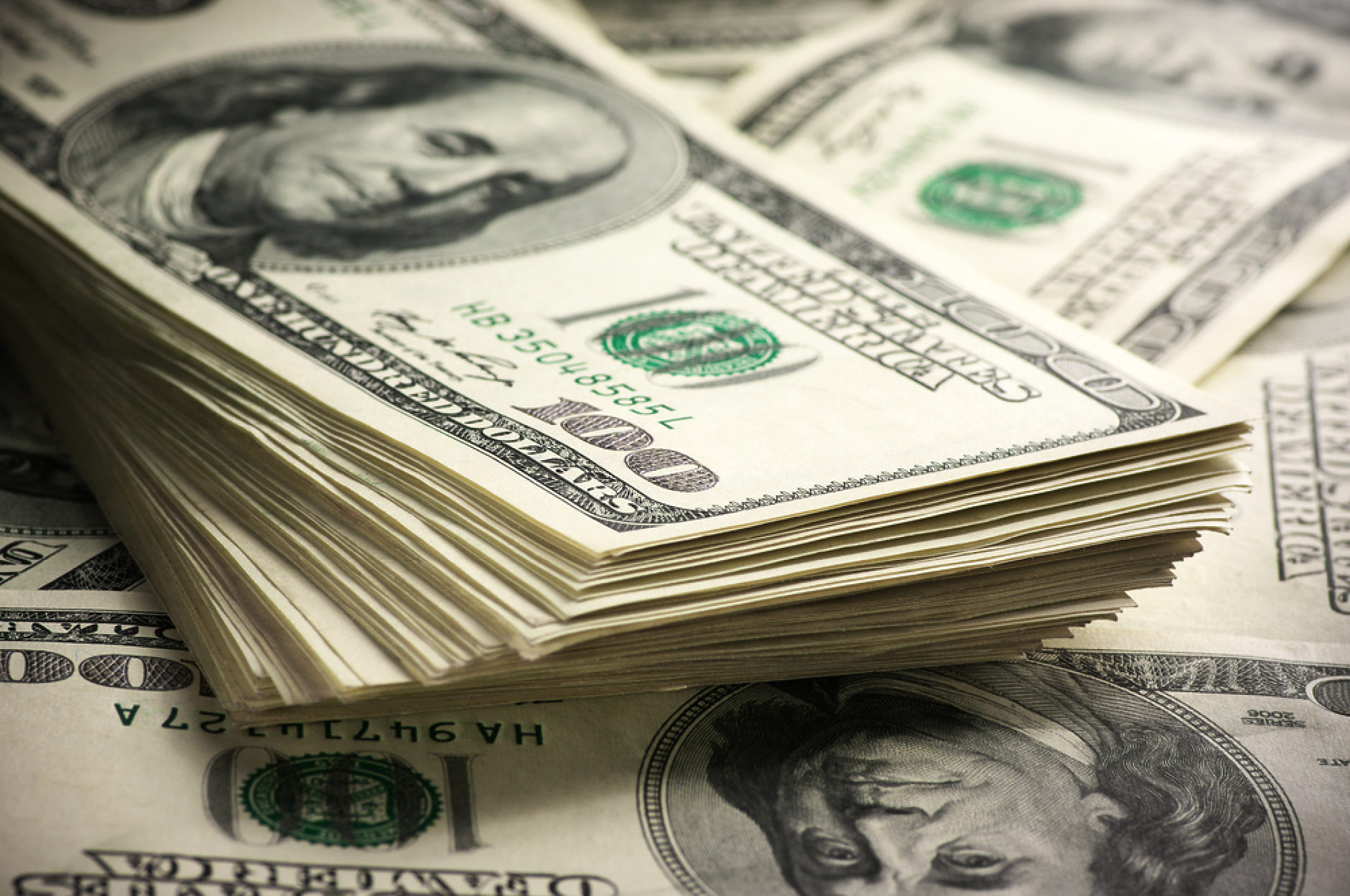 Щатският долар ще запише най-лошата си година от 2020 г. насам