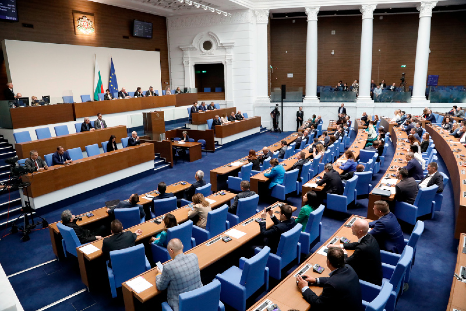 Спор между Възраждане и ДПС в парламента завърши със закана за сигнал до Прокуратурата