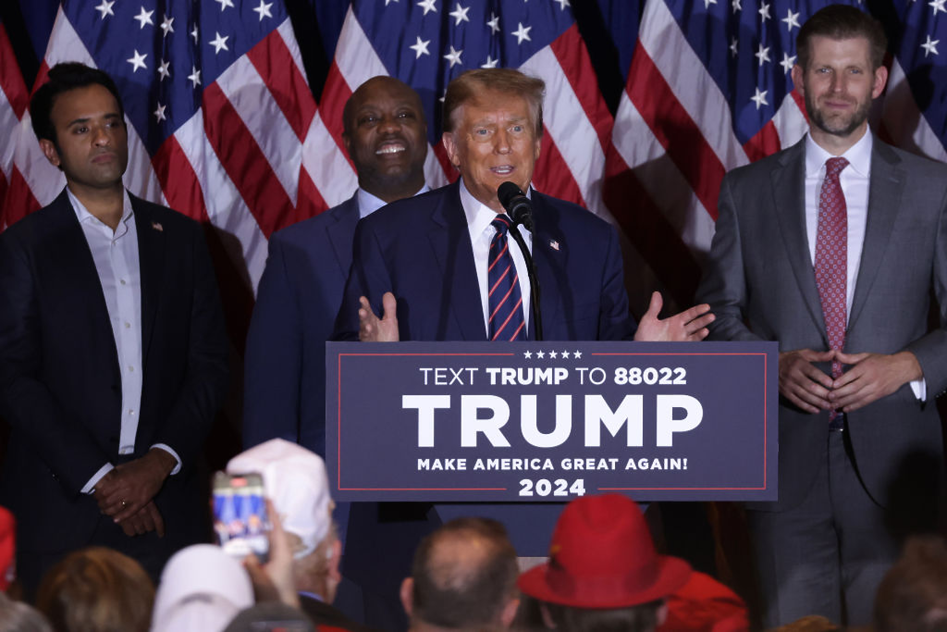 Тръмп печели първичните избори на републиканците в Ню Хемпшир, Хейли ще продължи да се бори