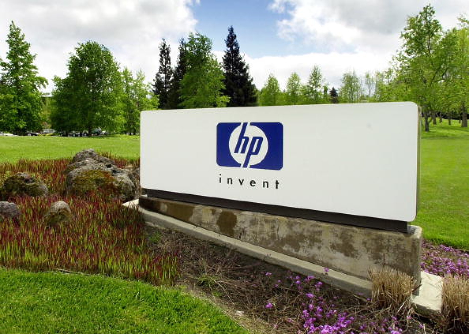 Hewlett Packard Enterprise купува производител на телекомуникационно оборудване в мега сделка за 14 милиарда долара