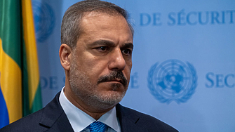 Министърът на външните работи на Турция Хакан Фидан е приел