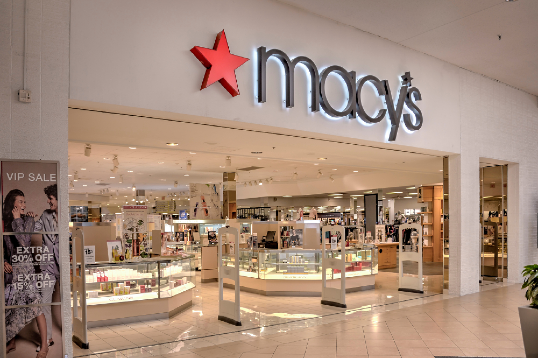 Macy's отхвърли оферта за придобиване на стойност $5,8 млрд. 