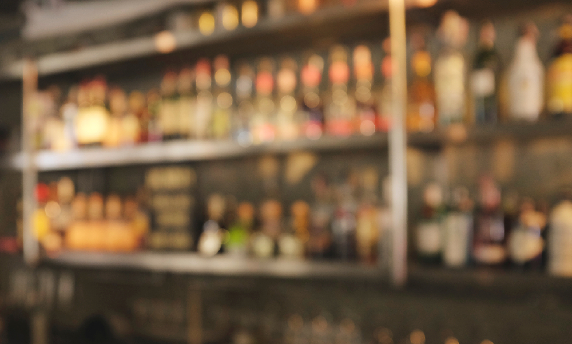 Саудитска Арабия откри първия в историята си магазин за алкохол
