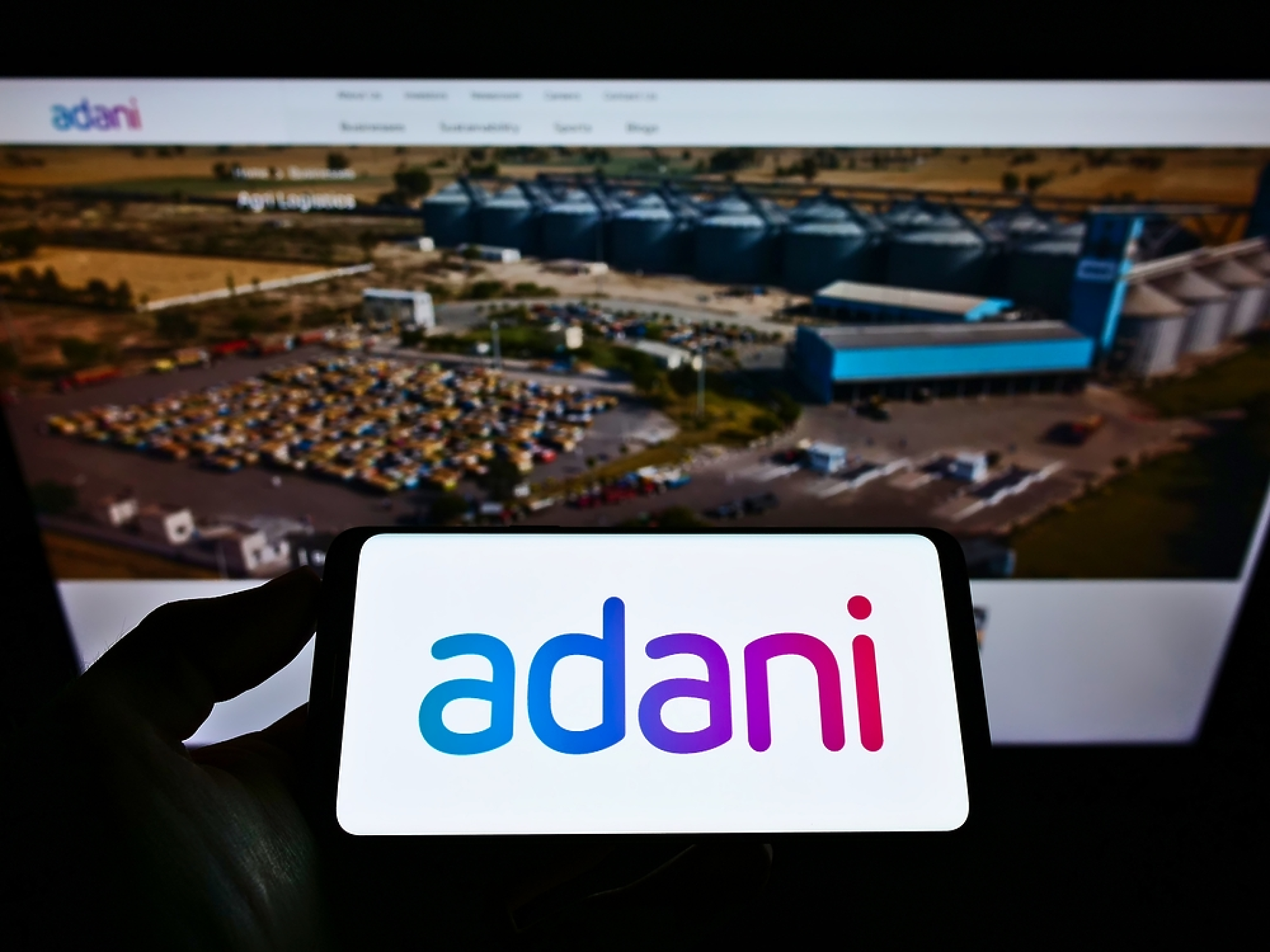 Индустриалният гигант Adani прави център за бойни ракети в Индия за 1,9 млрд. долара