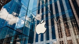 Apple  изгражда капацитет в областта на изкуствения интелект ИИ за