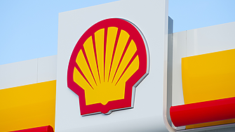 Shell спира за неопределено време  всички доставки през Червено море