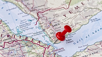 САЩ и Великобритания нанесоха удари от въздух и море срещу