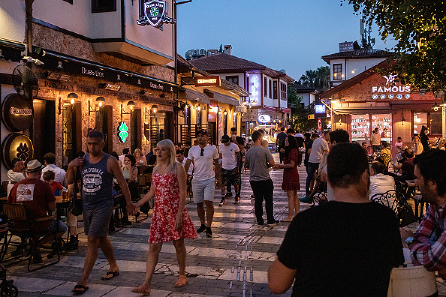 Турция отчете 12 % ръст в  туризма и 56,7 млн. посетители през 2023 г