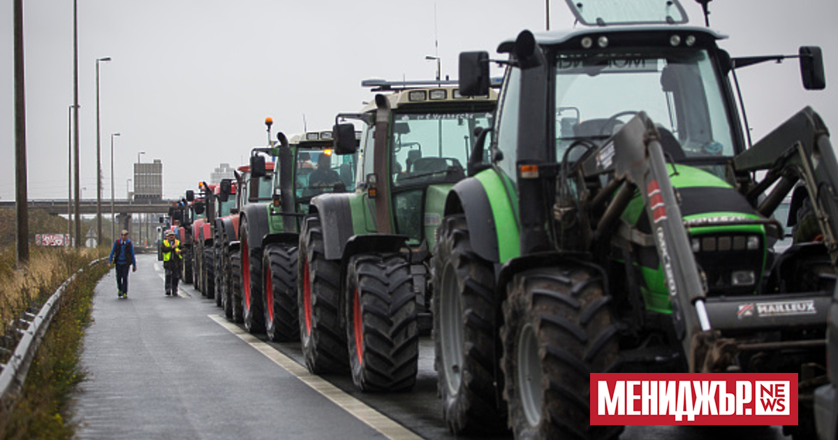 Участниците във фермерските протести във Франция започнаха да спират камиони