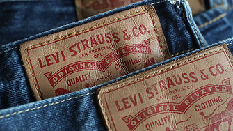 Levi Strauss Co прогнозира годишни продажби и печалба под