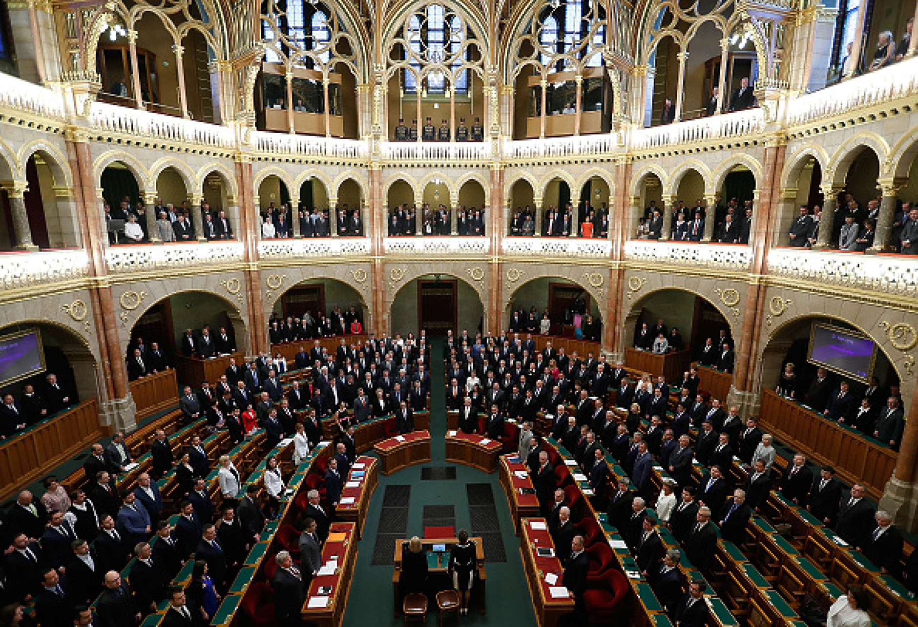 Управляващата партия в Унгария бойкотира вота в парламента за членство на Швеция в НАТО