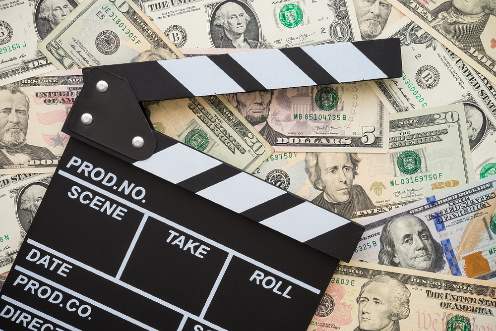Уолстрийт очаква 10 млрд долара от американския филмов  боксофис през 2026 г. 