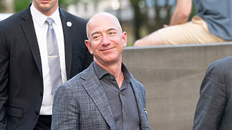 Основателят на Amazon Джеф Безос ще продаде до 50 млн