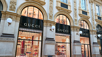 Собственикът на Gucci и Yves Saint Laurent опитва съживяване на топ марките заради спад в приходите