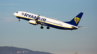 Ryanair охлади очакванията си за печалба заради скандал с туристически агенции