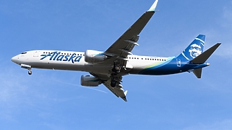 Вратата на самолета Boeing 737 9 MAX на американската авиокомпания Alaska