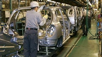 Японската автомобилна компания Daihatsu възобнови частично производството в Япония което