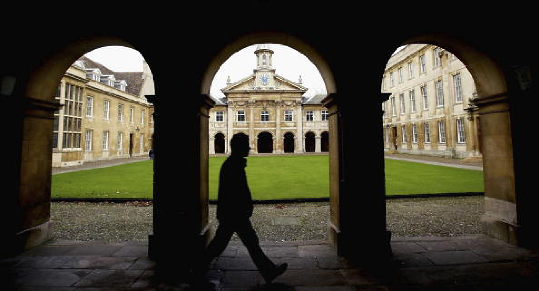 Над 20 водещи британски университета ще закриват сметки в банки, които финансират неекологични проекти