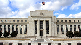 Федералният резерв Фед няма да бърза да намалява основния лихвен процент