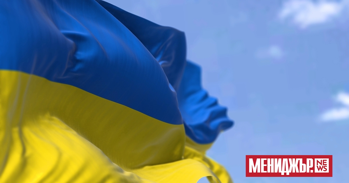 Граждани се събраха в София, пред президентството за шествие под