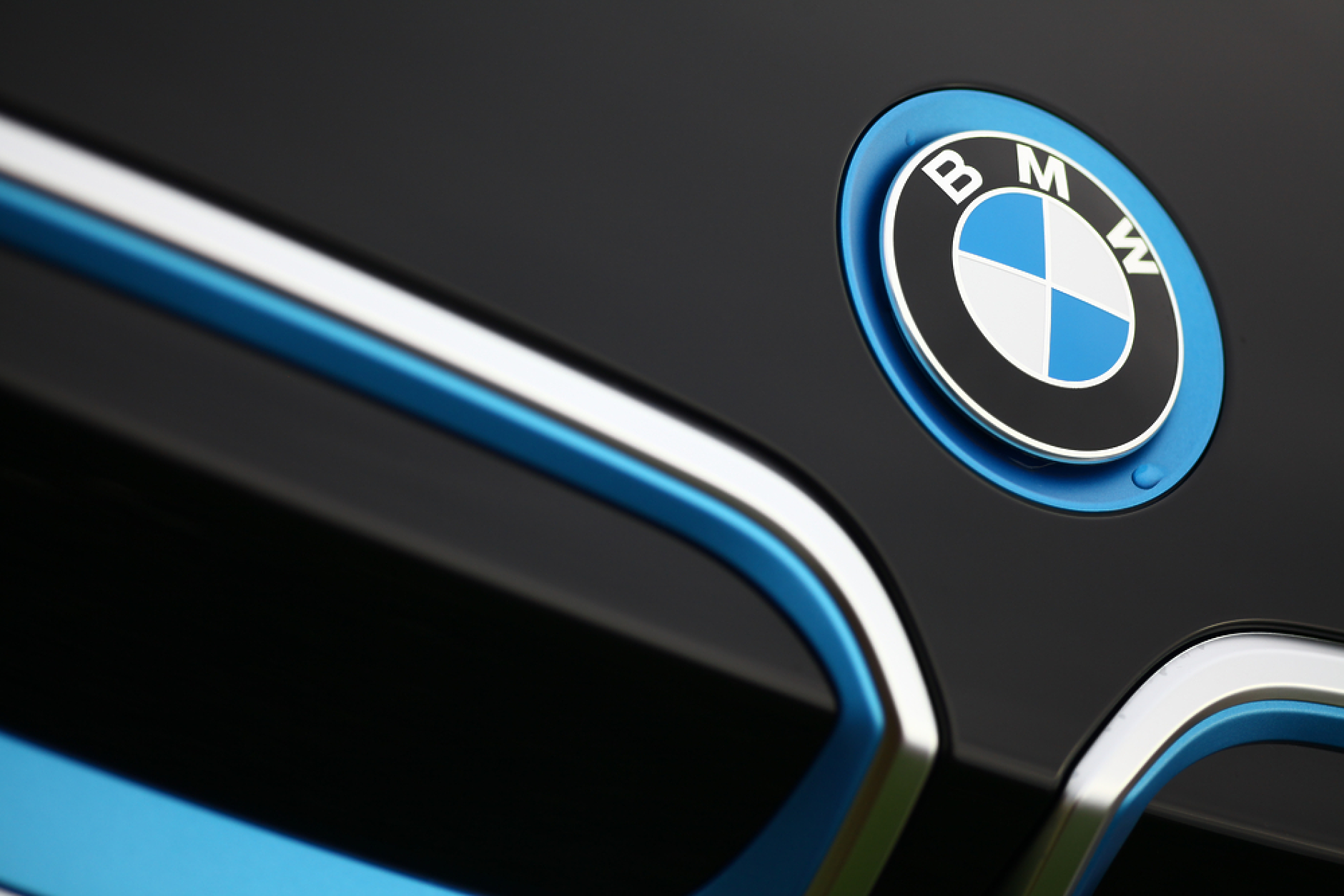Германски регулатор откри   устройства за манипулиране на емисии в автомобили на BMW