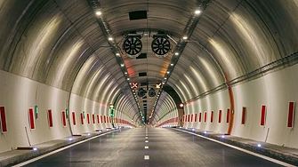 Днес ще бъде пуснато движението през тунел Железница на АМ Струма
