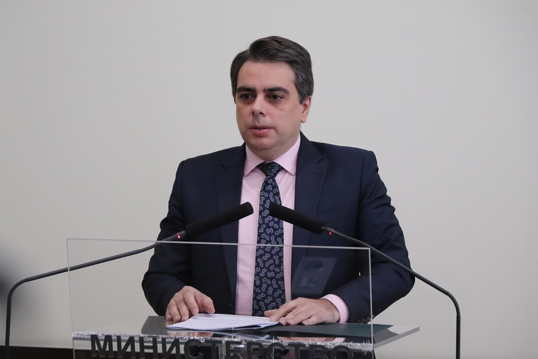 Асен Василев: Започваме в петък преговорите за ротацията