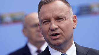 Полският президент ще предложи страните от НАТО да повишат разходите си за отбрана от 2% на 3% от БВП