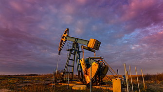 Цените на петрола се понижиха с повече от процент