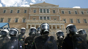 Гръцкият парламент одобри влизането на частни чуждестранни университети, въпреки масовите студентски протести 