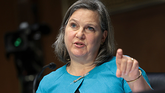 Заместник-държавният секретар на САЩ Виктория Нюланд подава оставка
