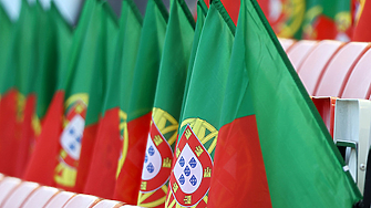 Португалците са призовани да отидат до урните днес за да