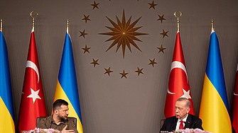 Зеленски отива в Турция за среща с Ердоган и оръжейни компании