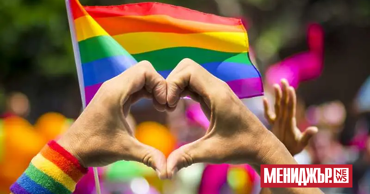 Снимка: След новия закон в Гърция: първата гей двойка сключи брак