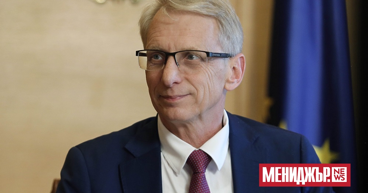 Премиерът Николай Денков определи доверието между него и Мария Габриел