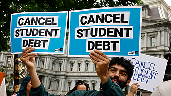 Властите в САЩ ще компенсират загубите на над 27 хиляди души, измамени със студентски заеми