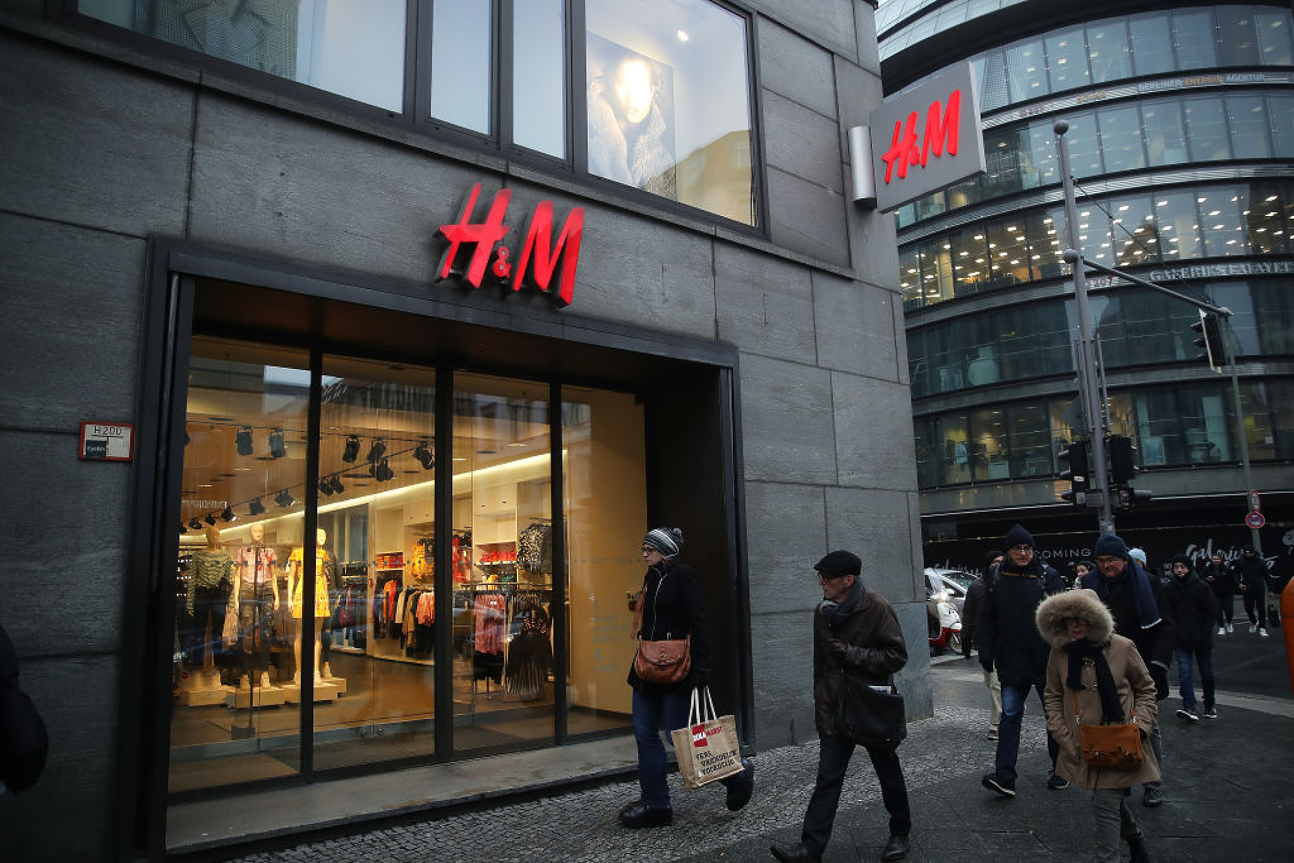  H&M надмина очакванията за пролетно възстановяване