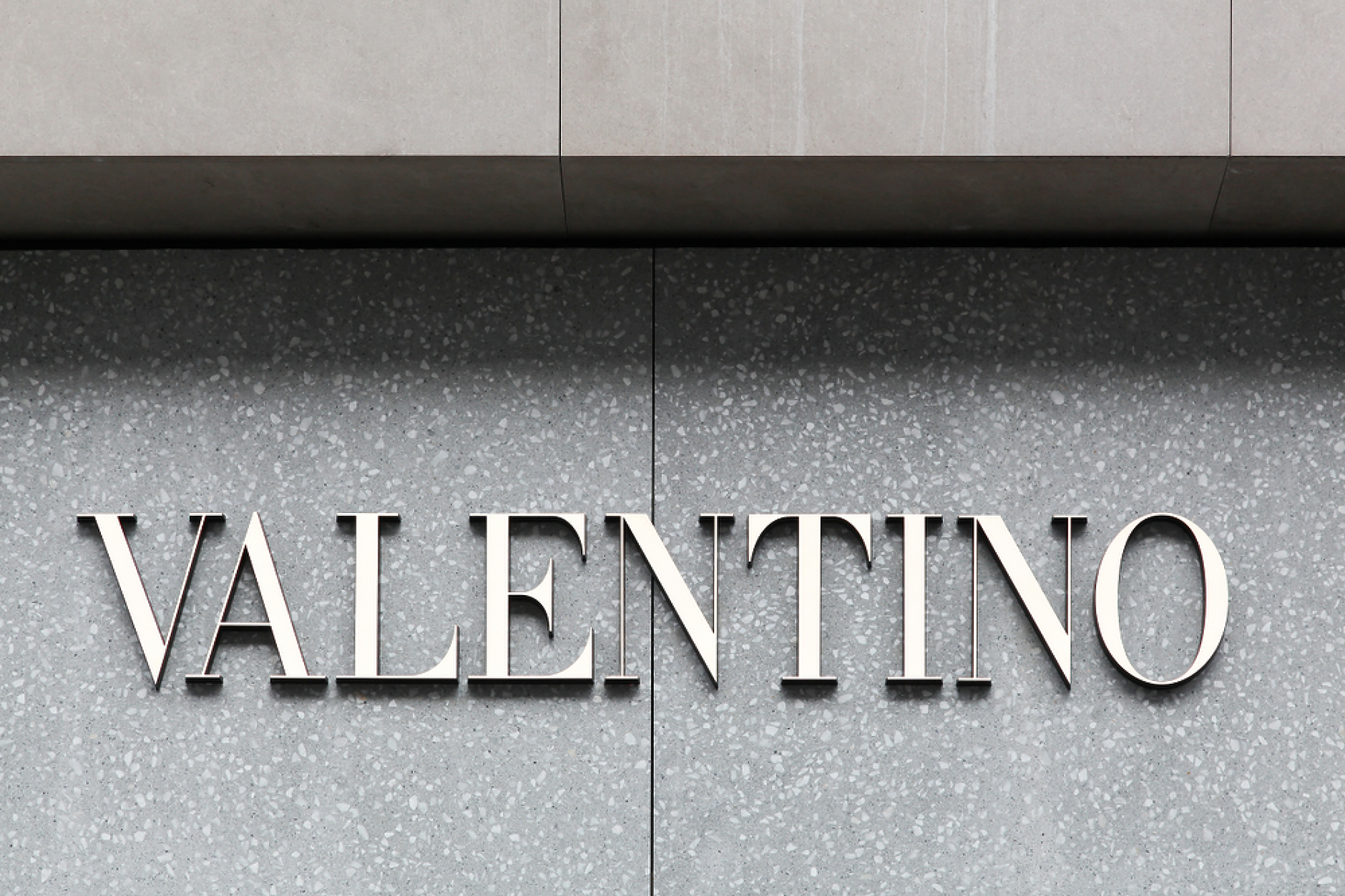 Дългогодишният творчески директор на модна къща Valentino напусна компанията