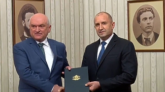 Президентът Румен Радев възложи на кандидата за служебен премиер Димитър Главчев една