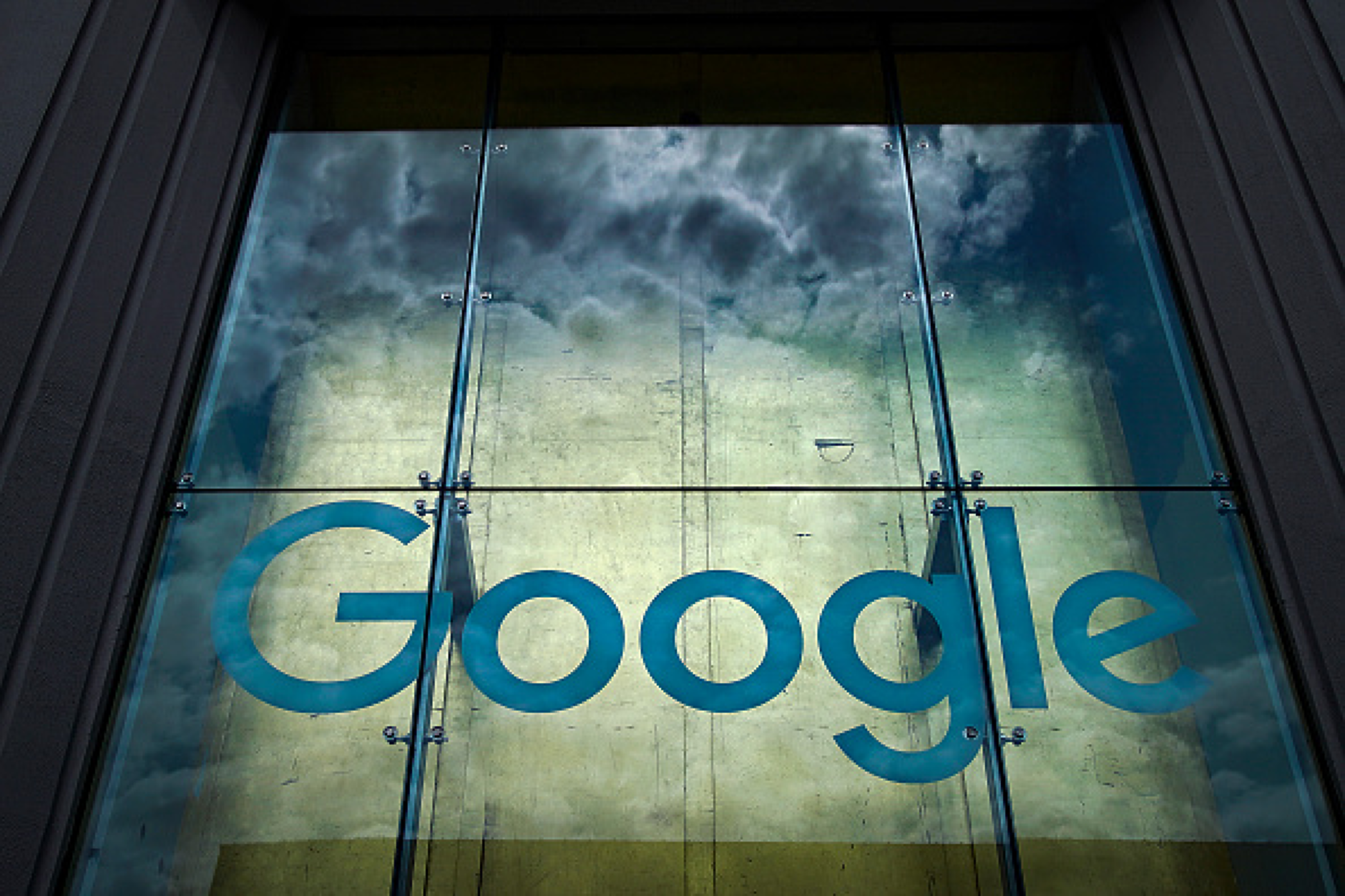 Google ще премахне милиарди записи с лични данни на потребителите