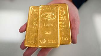 Златото продължава да поскъпва достигайки нова рекордна стойност днес на