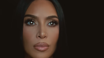 Клонират Ким Кардашиян в първата тв реклама на собствената ѝ супер марка (видео)