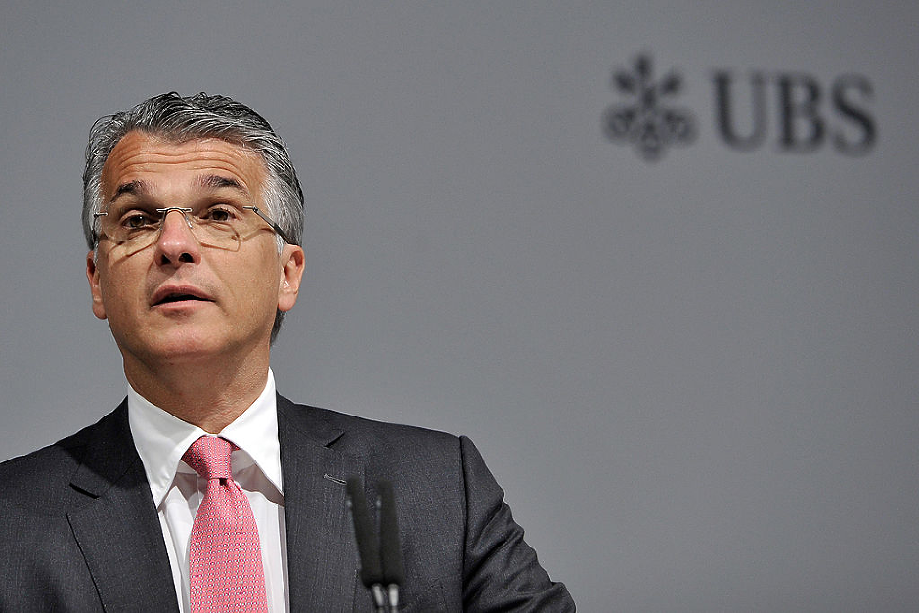 Шефът на UBS призовава за създаване на по-силни банки в Европа