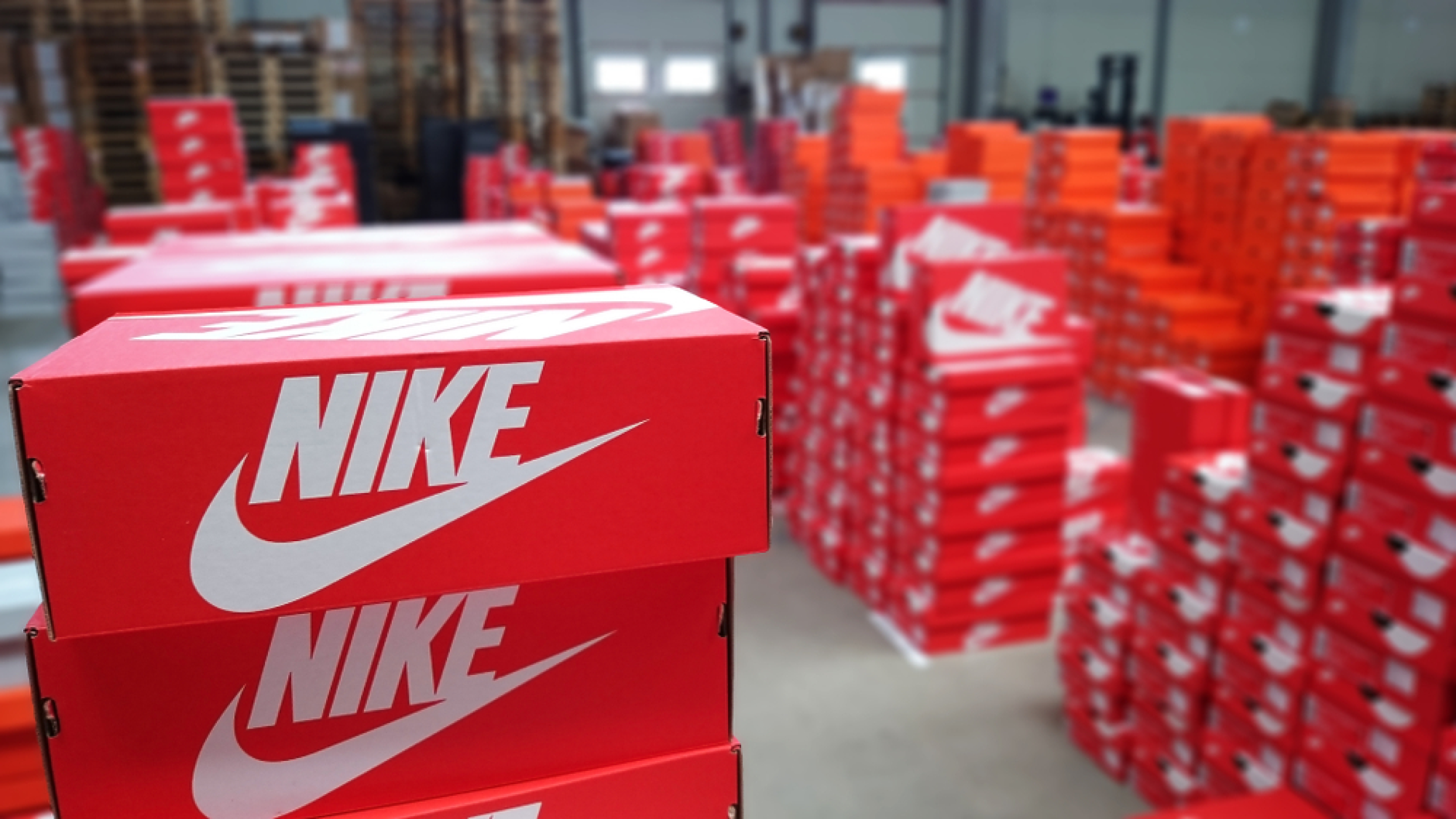 Nike възлага надежди на Олимпиадата в надпреварата да си върне пазарния дял