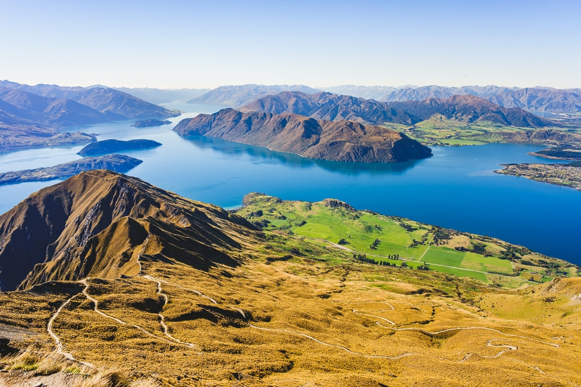 Нова Зеландия затяга визовия режим на фона на почти рекордна миграция