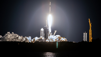 SpaceX изведе в орбита нова група интернет спътници Starlink