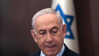 Израелският премиер Бенямин Нетаняху днес ще бъде опериран от херния