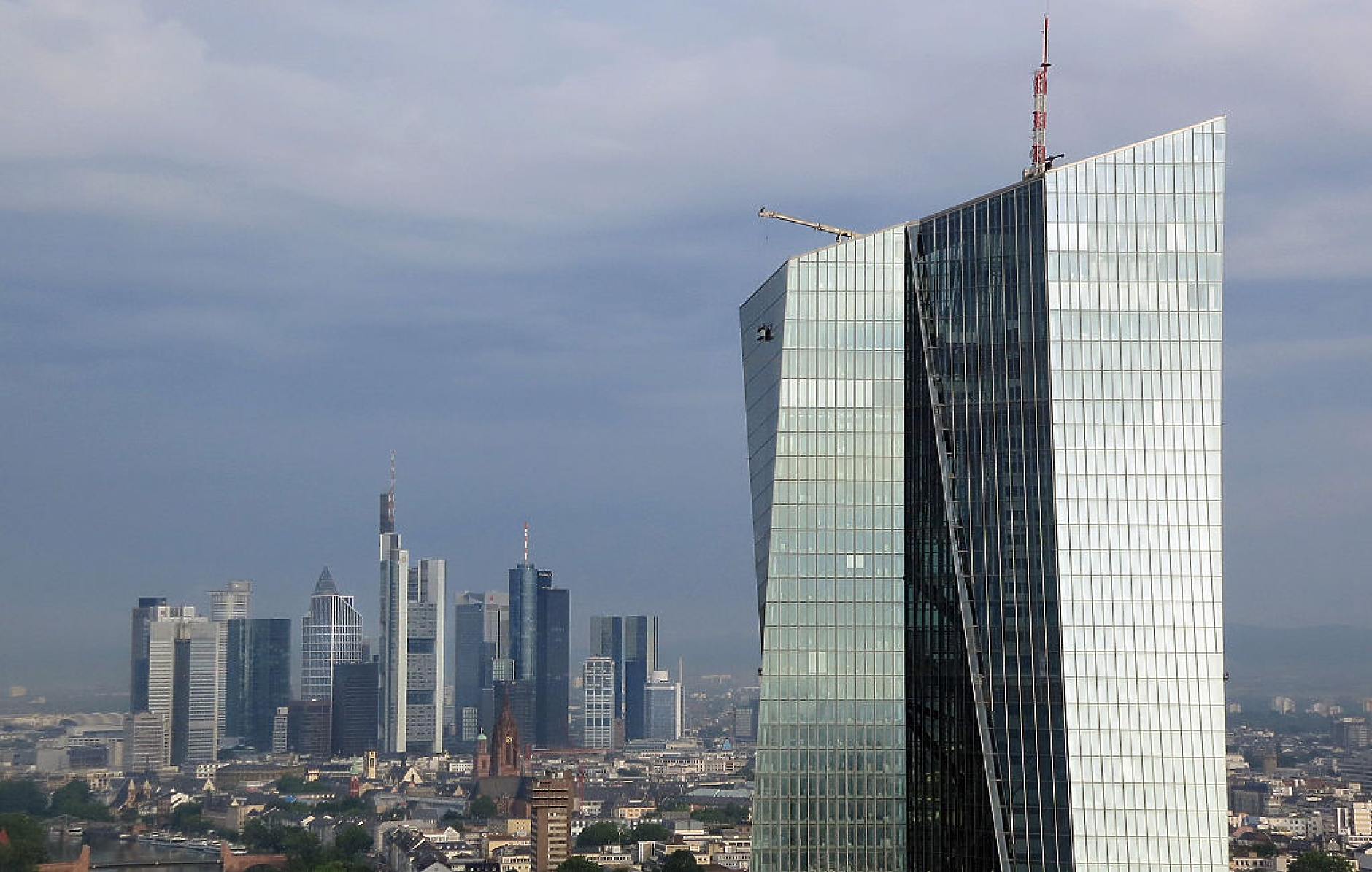 Европа е изправена пред двоен удар, ако ЕЦБ и Фед не понижат лихвите