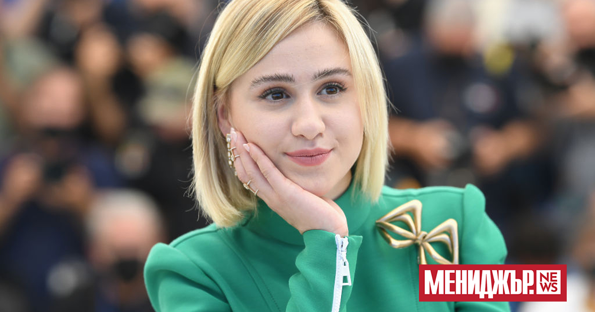 Актьорите Мария Бакалова и Бойко Кръстанов, както и още 15