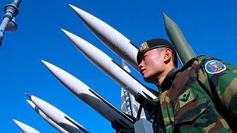 Китай и САЩ влязоха в спор кой пречи на диалога за контрол на ядрените оръжия